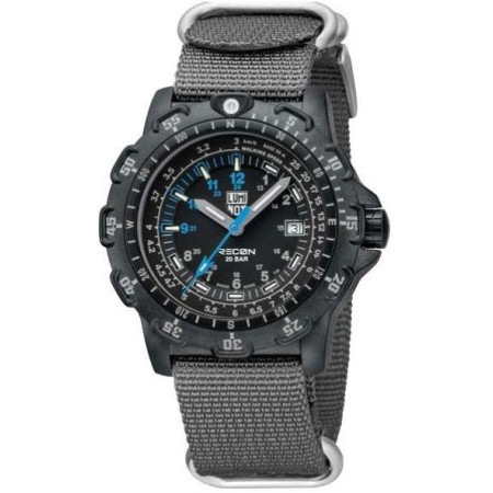 Часы Luminox 8823